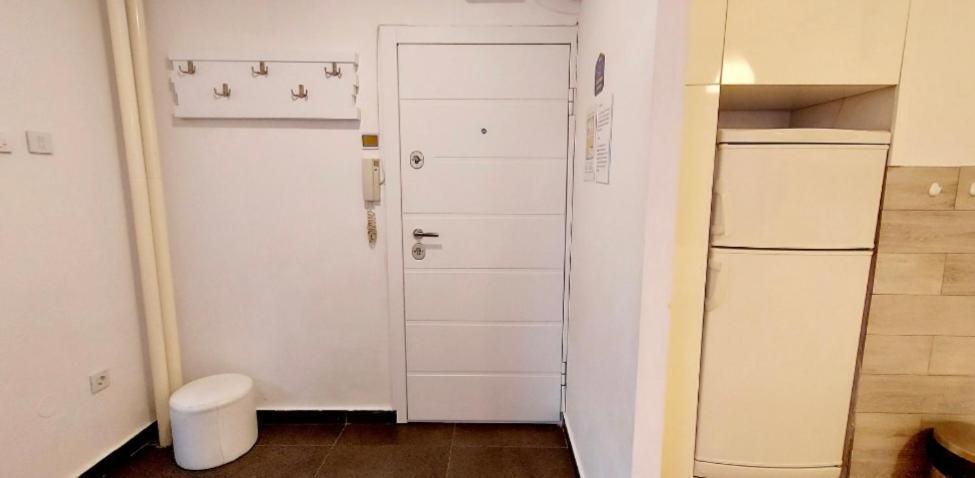 High White Apartments Belgrado Quarto foto
